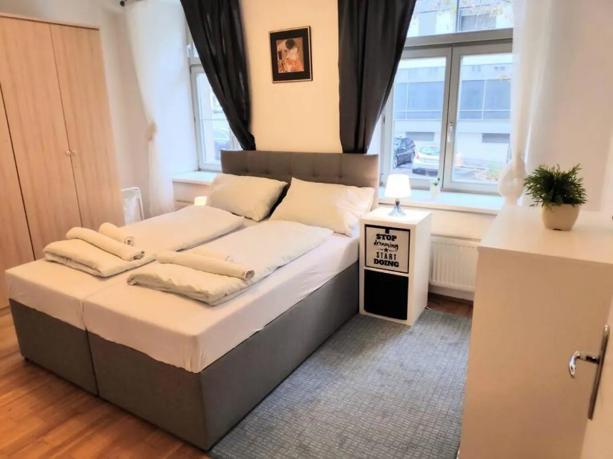 Apartment Nd Exquisites Wundervolles Ruhiges Terrassenapartment Mit Garage Vienna